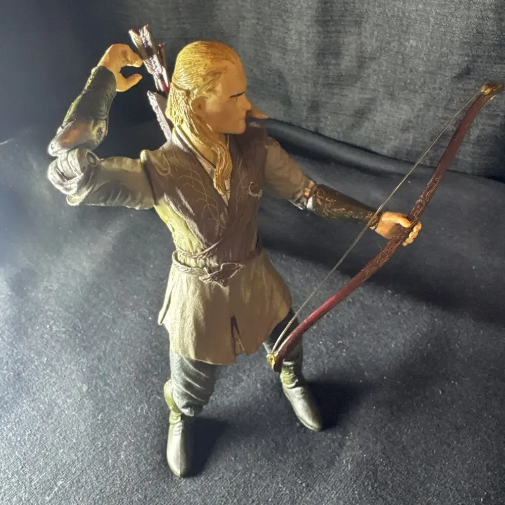 Lord of the Rings Legolas ToyBiz 2001 6in Action Figure Bow Arrow LOTR
